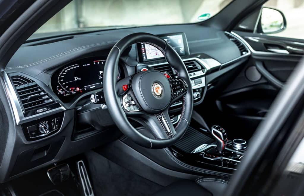 Pfsiter Autotechnik- Shop MANHART MHX3 600 based on the BMW X3 M Competition 12
