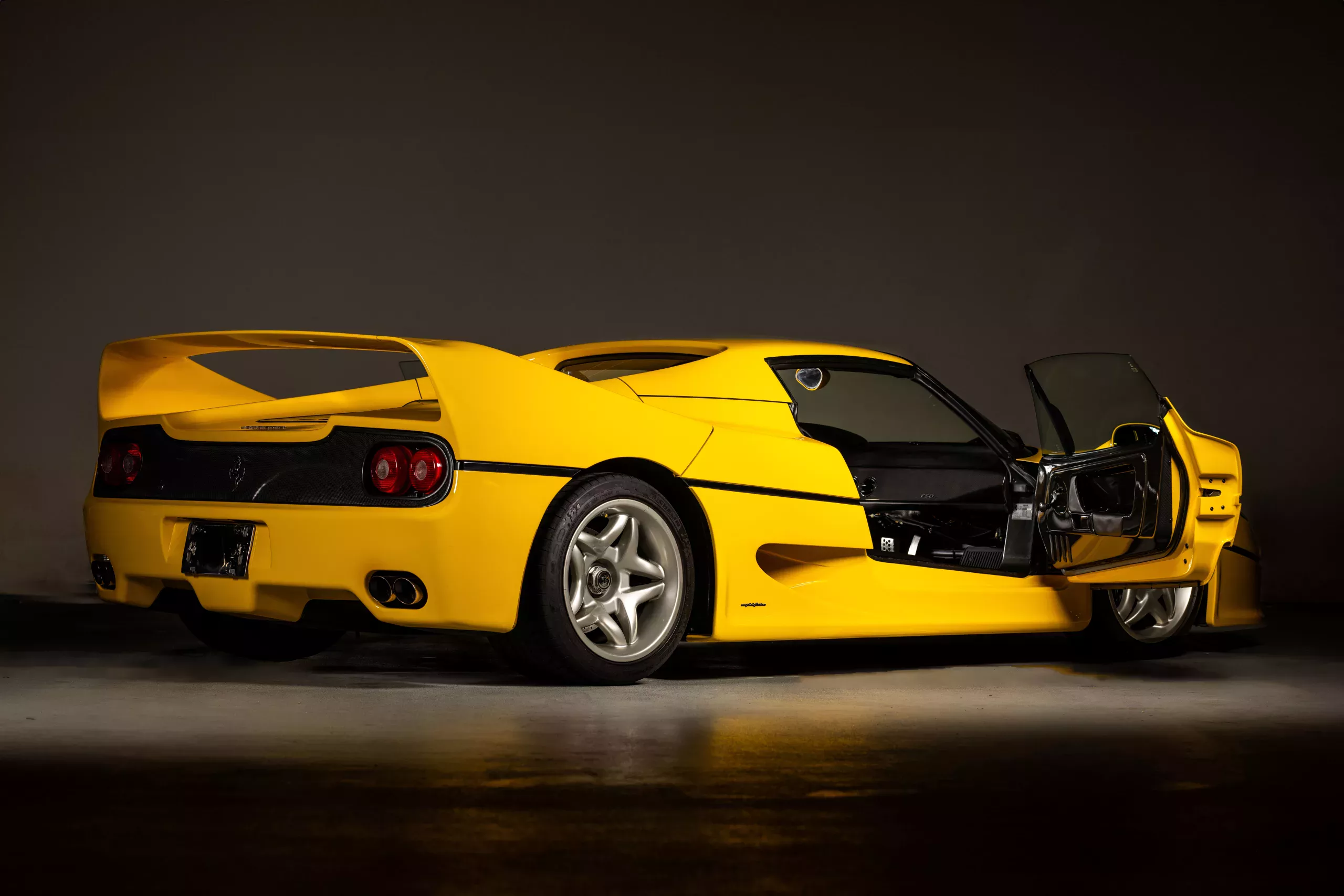 Pfsiter Autotechnik- Shop YF23 r0001 082 scaled