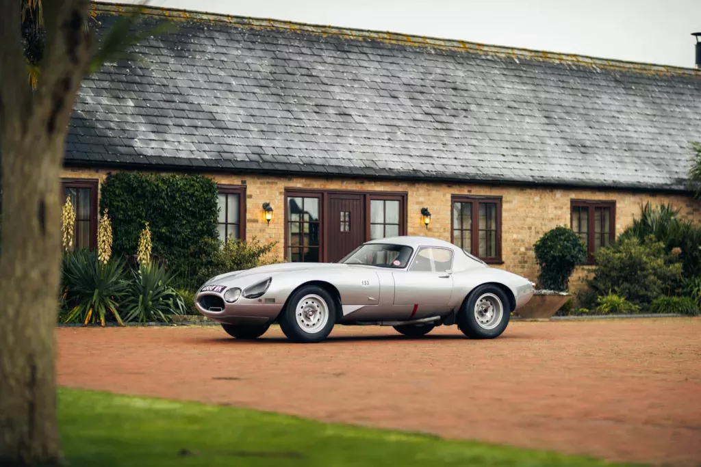 Jaguar E-Type Lightweight Low Drag 6 Pfsiter Autotechnik- Shop b31i7402