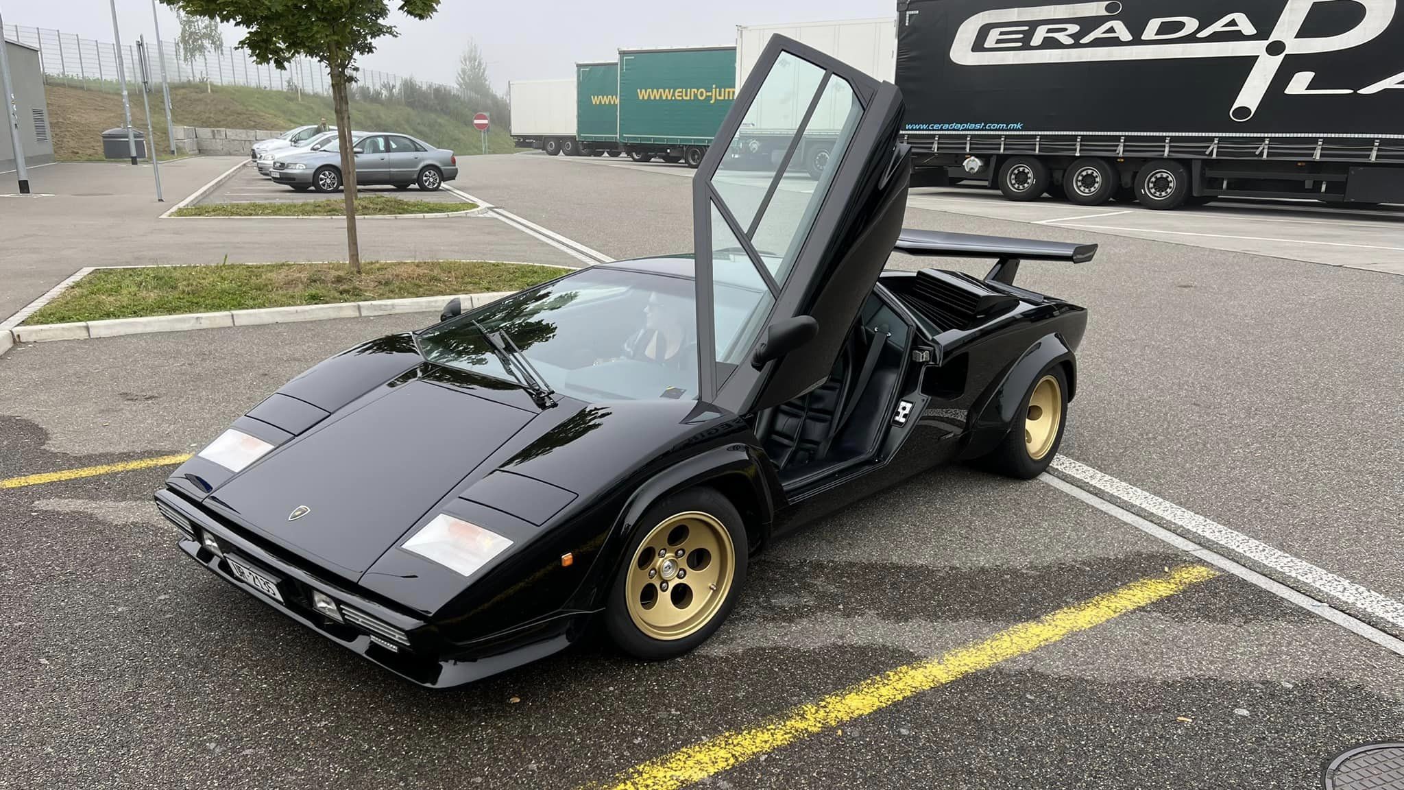 Unveiling the Legend: Lamborghini Countach 5000 S (LP 500S) A Symphony of Design Power and Automotive Mastery 4 Pfsiter Autotechnik- Shop 426001031 10224521559208745 608500237364728603 n 1