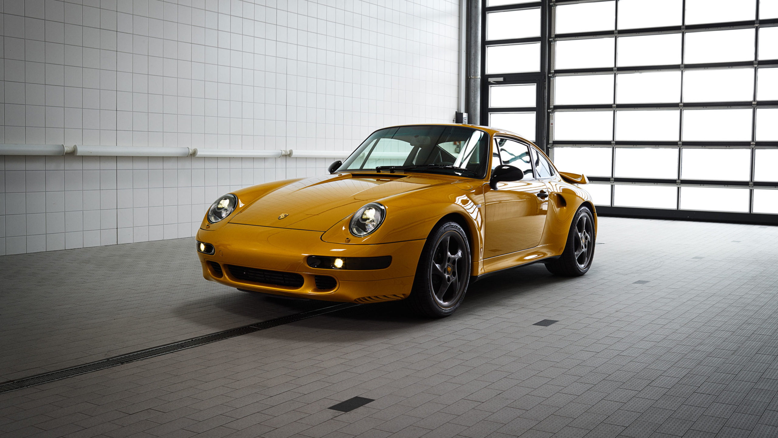Investor's Guide: Porsche 911 Turbo 993 Project Gold