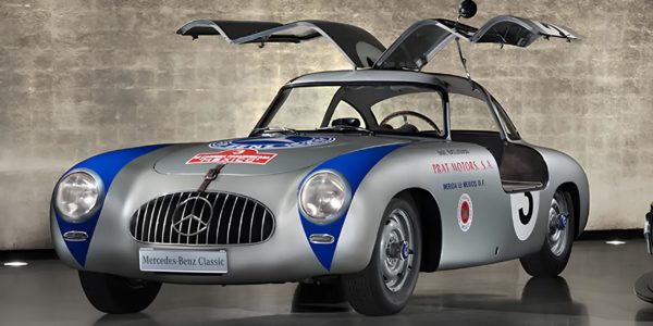 Mercedes-Benz 300 SL (W194): A Benchmark in Racing Heritage (1952-1953)