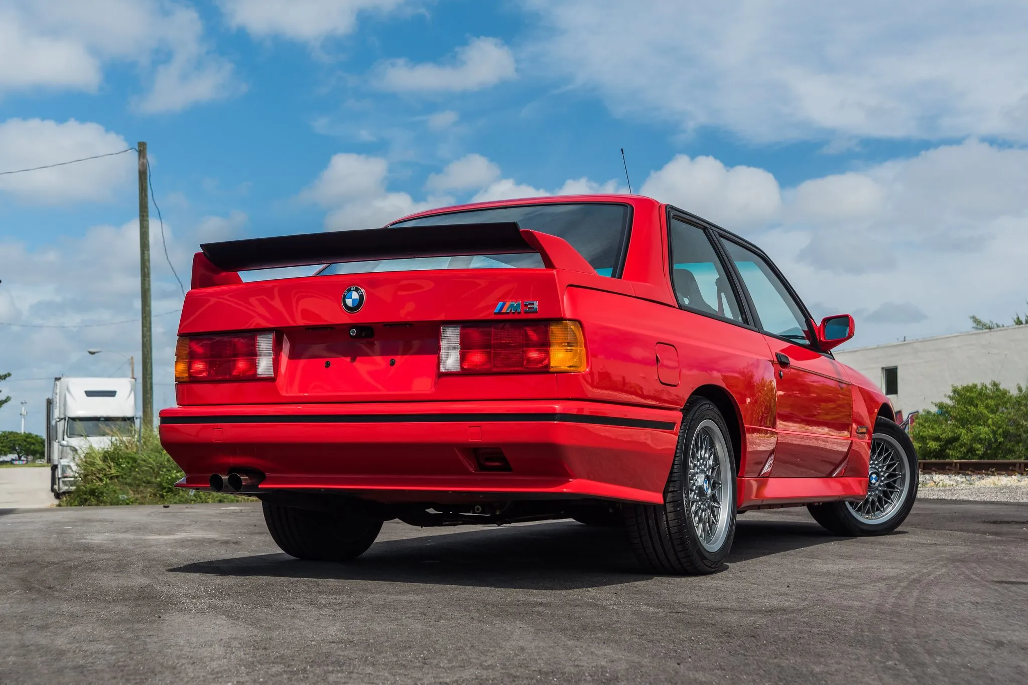 BMW E30 M3 Sport Evolution: From Outsider to Coveted Asset in the Tangible Asset Market 6 Pfsiter Autotechnik- Shop 1990 bmw m3 evolution 160227413198621410cb0641 Exterior 038 web scaled 1