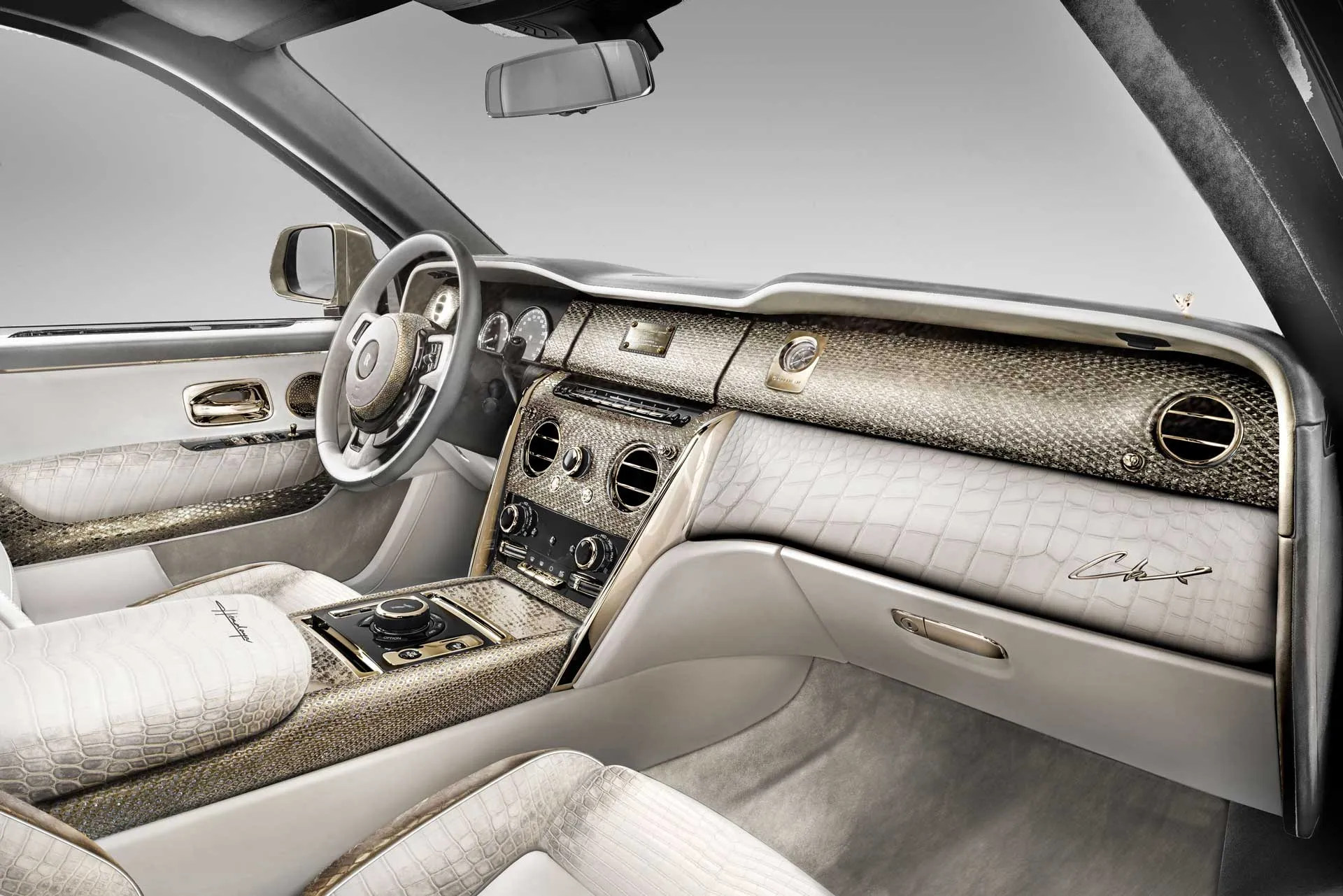 Rolls-Royce Cullinan Himalaya Edition The Sovereign Summit of Automotive Investment at €1600000 4 Pfsiter Autotechnik- Shop Roll Royce Cullinan Himalaya 08 2