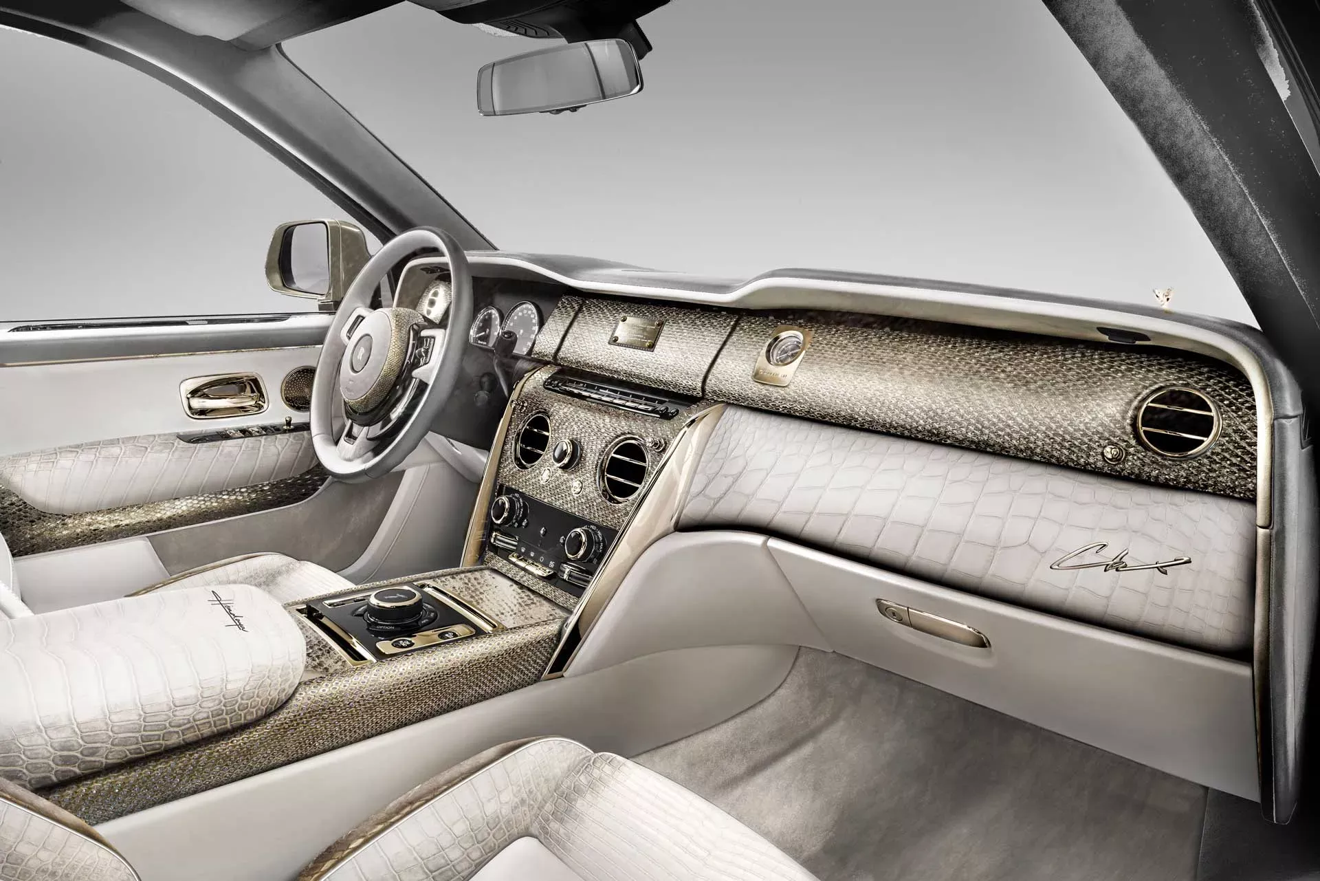 Pfsiter Autotechnik- Shop Roll Royce Cullinan Himalaya 08 2