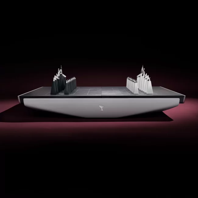Rolls-Royce - Chess Set