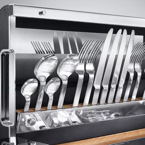 Rolls-Royce - Picnic Hamper – Image 4