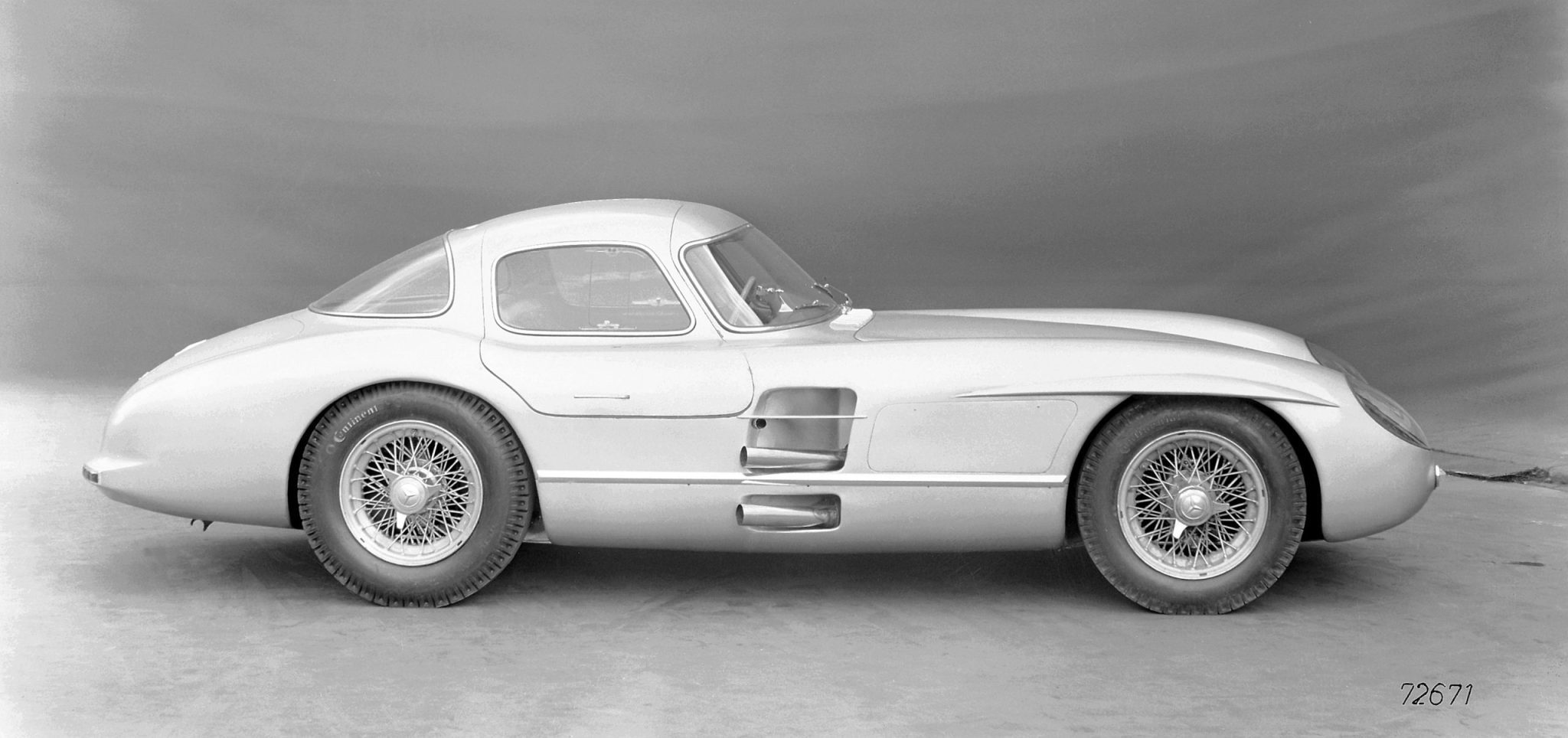 Mercedes W196R,Mercedes 300 SLR Uhlenhaut , Mille Miglia, Fangio, Moss From legacy to a $135 000 000 Financial Grail 10 Pfsiter Autotechnik- Shop 72671 scaled 1 2048x964 1